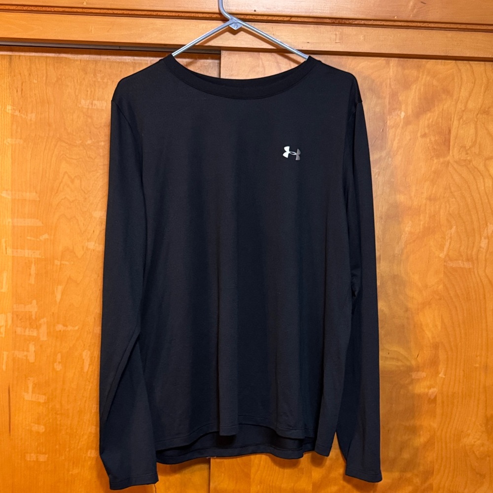 Under Armour Men's Classic Black Long Sleeve Tee